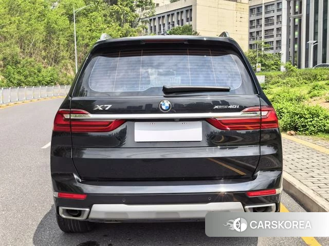 BMW X7 2021 Черный из Китая, фото 4