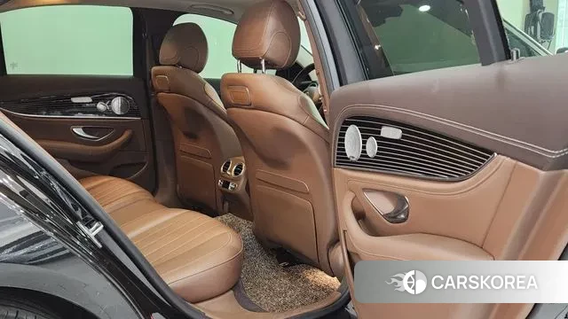 Mercedes-Benz E-Class W213 2020 Черный из Кореи, фото 4