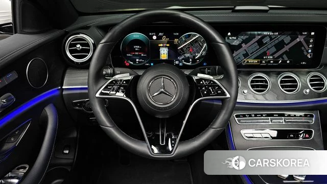 Mercedes-Benz E-Class W213 2022 Белый из Кореи, фото 4