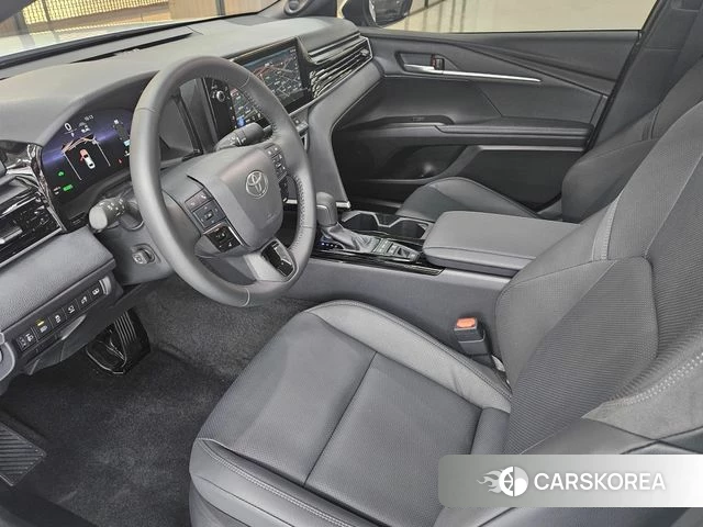 Toyota Camry (XV80) 2025 Белый из Кореи, фото 4