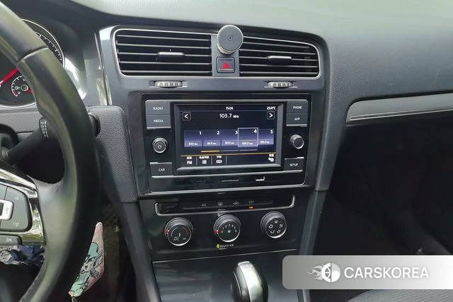 Volkswagen Golf 2018 Желтый из Китая, фото 4