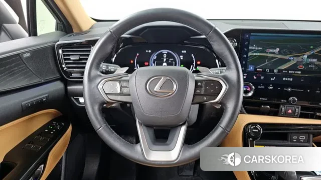 Lexus NX350h Second generation 2024 Белый из Кореи, фото 4
