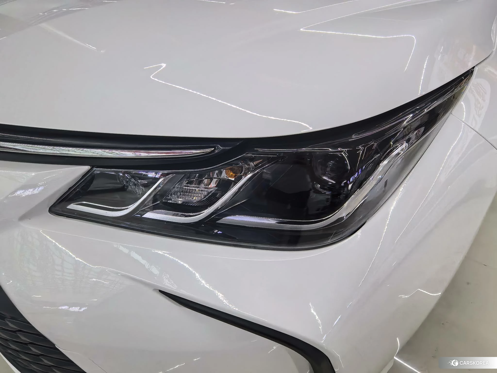 Toyota Corolla 2023 Белый из Китая, фото 4