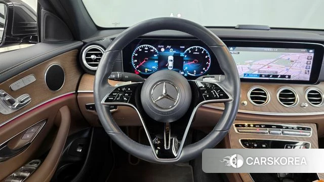 Mercedes-Benz E-Class W213 2021 Серый из Кореи, фото 4