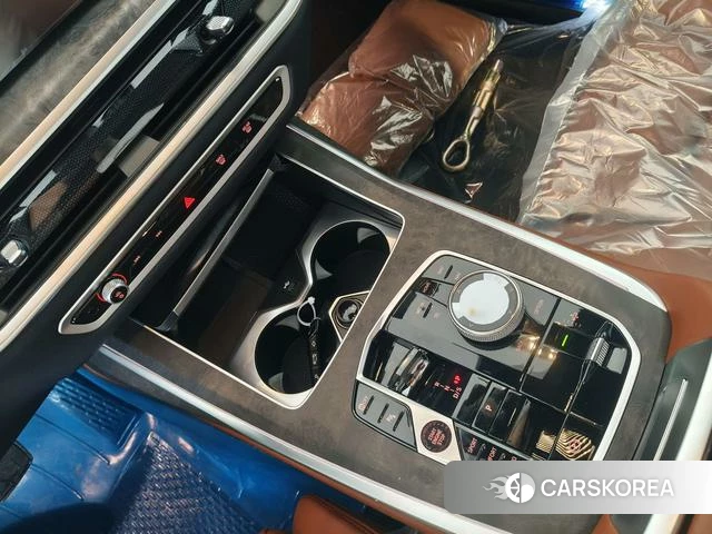 BMW X7 2024 Черный из Китая, фото 4