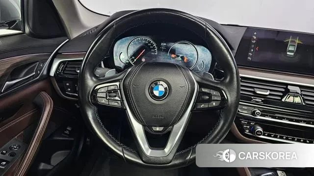 BMW 5 Series (G30) 2018 Серый из Кореи, фото 4