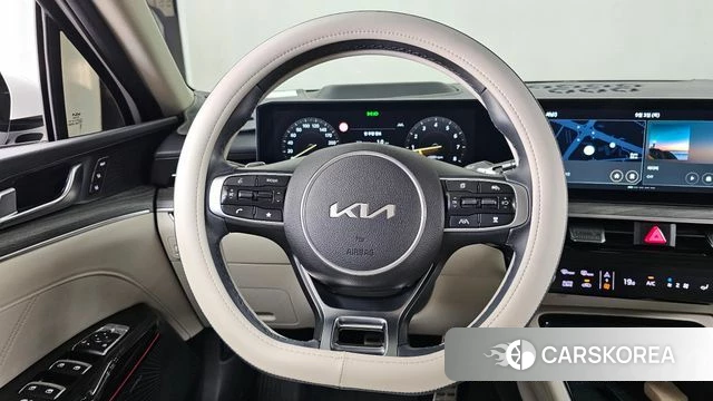 Kia The New K5 3rd generation 2023 Белый из Кореи, фото 4