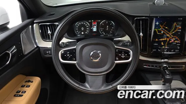 Volvo XC60 second Generation 2018 Белый из Кореи, фото 4