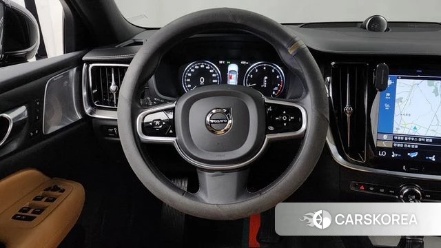 Volvo S60 3rd generation 2019 Белый из Кореи, фото 4