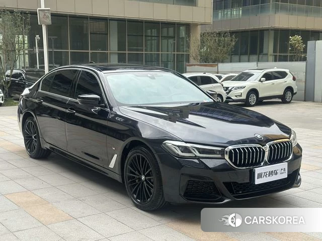 BMW 5 series 2023 Черный из Китая, фото 4
