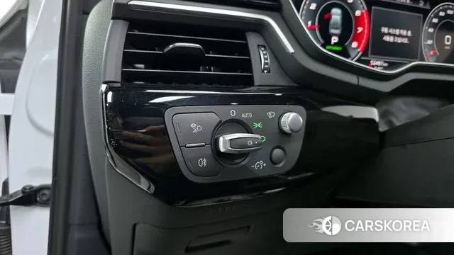 Audi A4 (B9) 2020 Белый из Кореи, фото 4