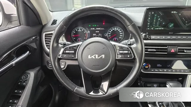 Kia Seltos 2022 Белый из Кореи, фото 4