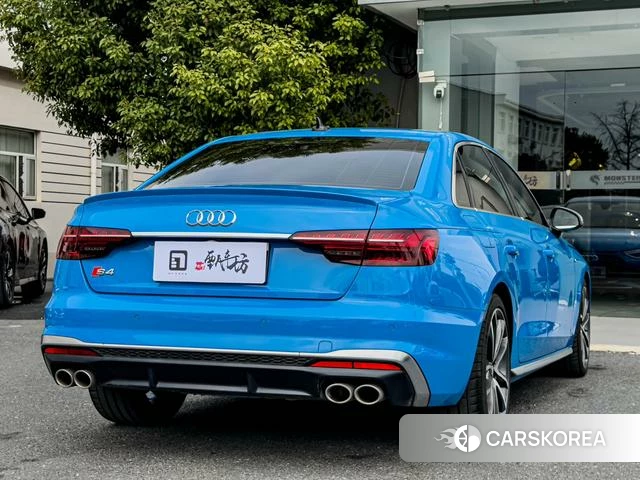 Audi S4 2021 Синий из Китая, фото 4