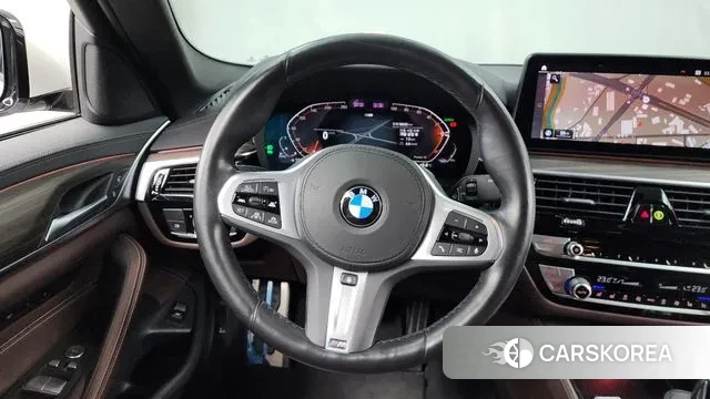 BMW 5 Series (G30) 2020 Белый из Кореи, фото 4