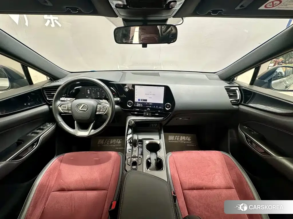 Lexus NX 2024 Silver/gray из Китая, фото 4