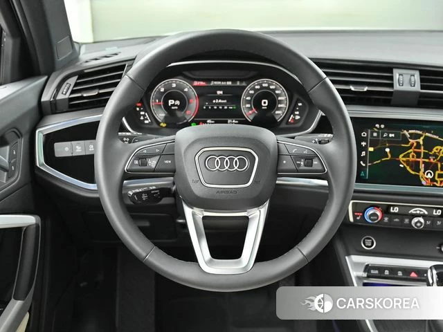 Audi Q3 (F3) 2025 Белый из Кореи, фото 4