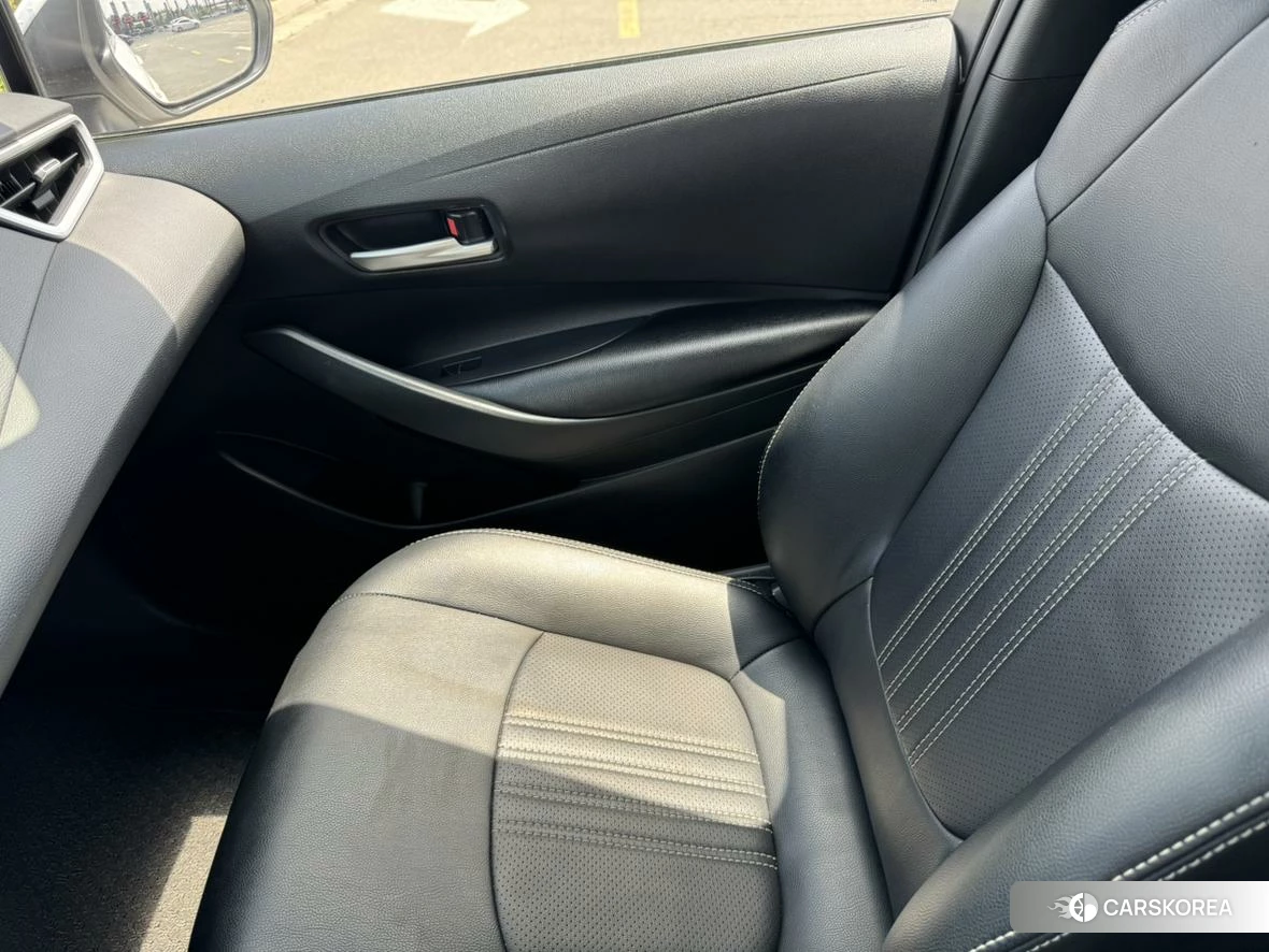 Toyota Corolla 2023 Белый из Китая, фото 4