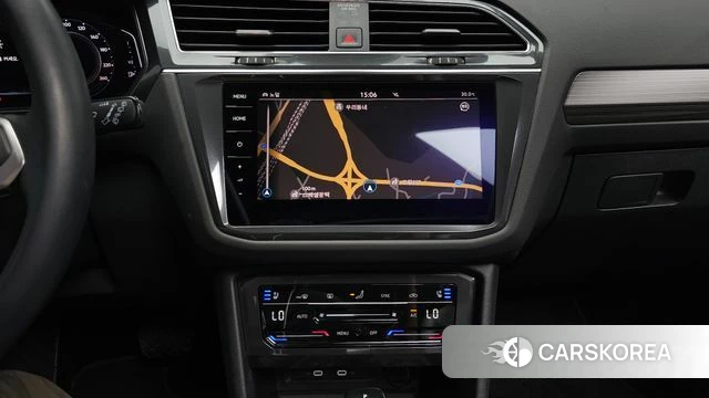 Volkswagen Tiguan Allspace 2022 Серебряный из Кореи, фото 4