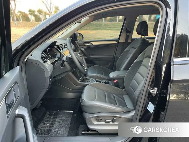 Volkswagen Tiguan L 2021 Черный из Китая, фото 4