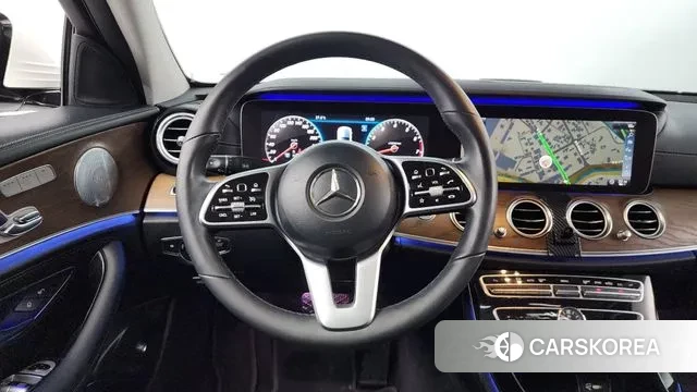 Mercedes-Benz E-Class W213 2018 Белый из Кореи, фото 4
