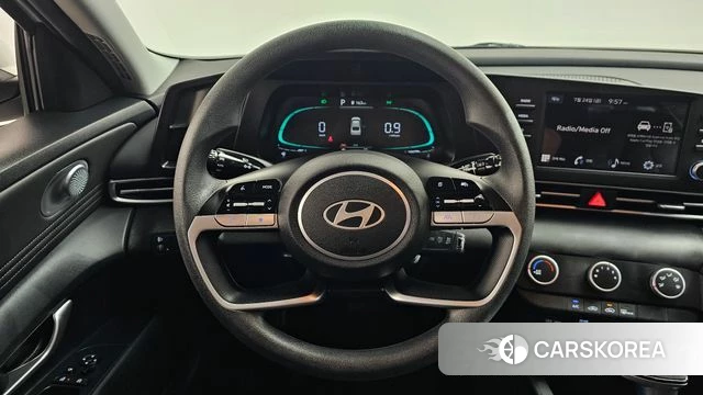 Hyundai The New Avante (CN7) 2024 Белый из Кореи, фото 4
