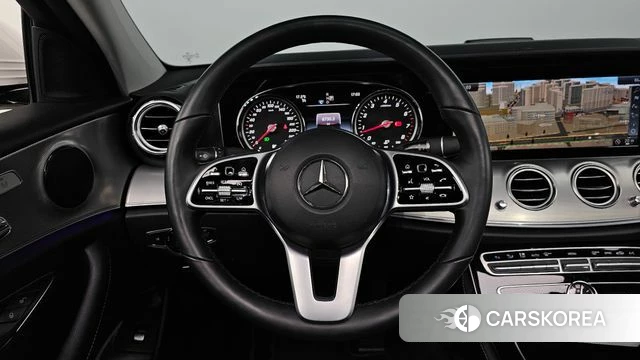 Mercedes-Benz E-Class W213 2018 Белый из Кореи, фото 4