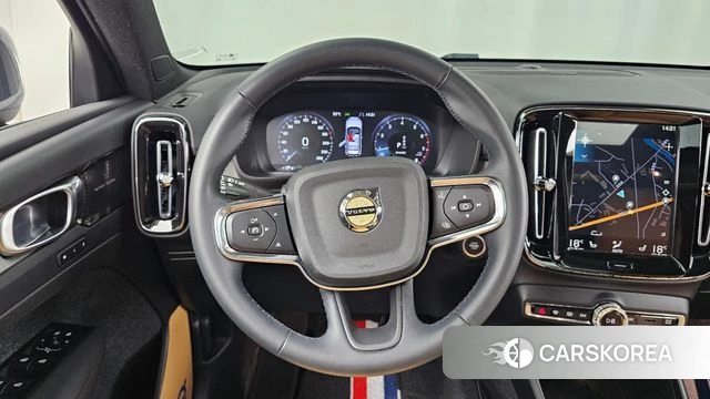 Volvo XC40 2022 Небесно-голубой из Кореи, фото 4