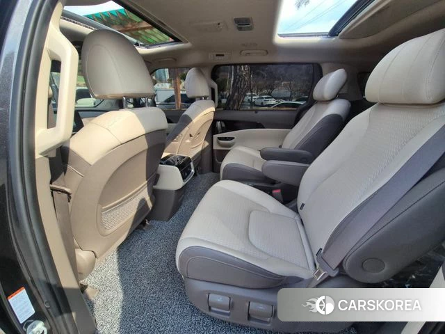 Kia Carnival 4th generation 2023 Серый из Кореи, фото 4