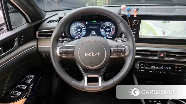 Kia K5 3rd generation 2023 Белый из Кореи, фото 4