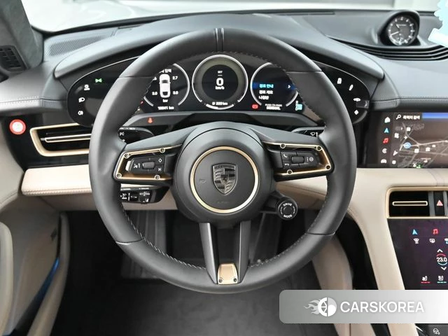 Porsche Taycan 2025 Жемчужный цвет из Кореи, фото 4