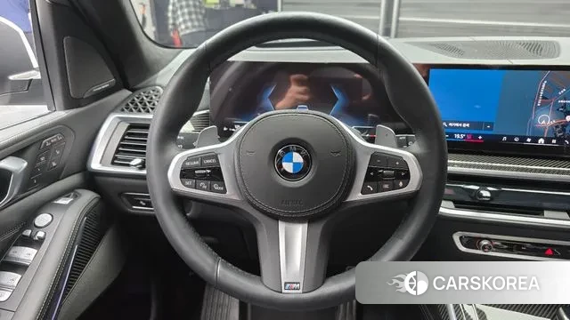 BMW X7 (G07) 2025 Белый из Кореи, фото 4