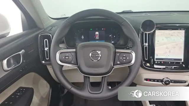 Volvo XC40 2025 Белый из Кореи, фото 4