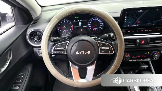 Kia The New K3 2nd generation 2021 Белый из Кореи, фото 4