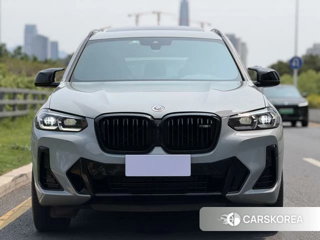 BMW X3 (import) 2023 Серебристо-серый из Китая, фото 4