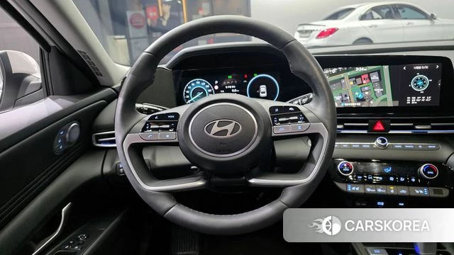 Hyundai The New Avante Hybrid (CN7) 2025 Серебристо-серый из Кореи, фото 4