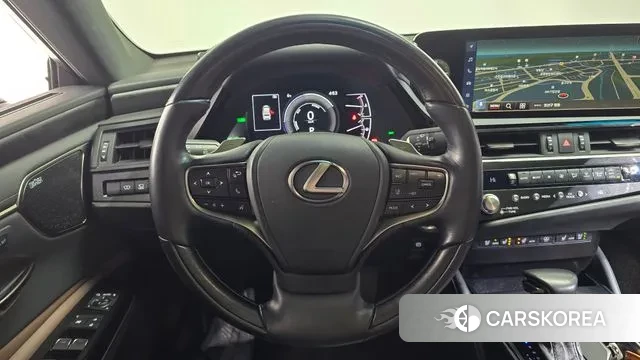 Lexus ES300h 7th generation 2023 Черный из Кореи, фото 4