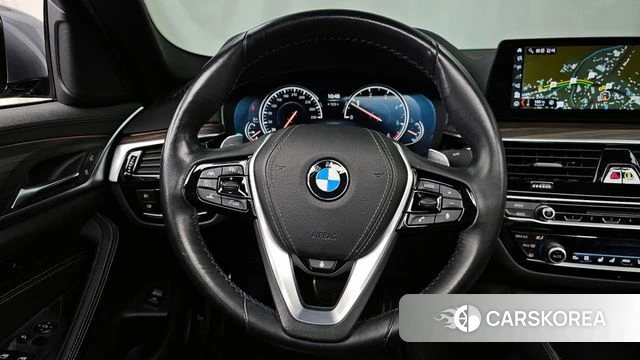 BMW 5 Series (G30) 2018 Серебряный из Кореи, фото 4