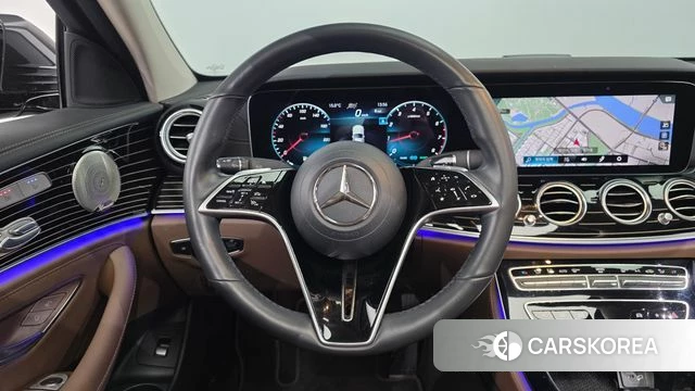 Mercedes-Benz E-Class W213 2021 Серый из Кореи, фото 4