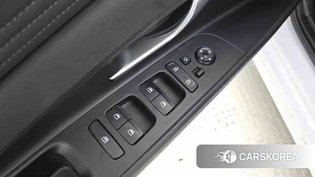 Hyundai Avante Hybrid (CN7) 2023 Белый из Кореи, фото 4