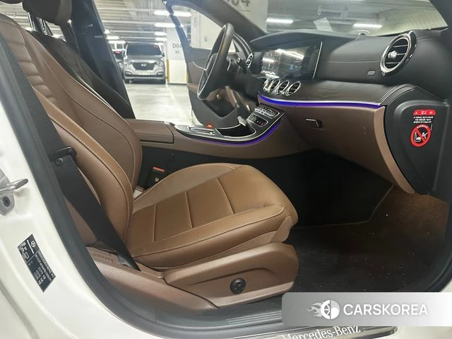 Mercedes-Benz E-Class W213 2023 Белый из Кореи, фото 4