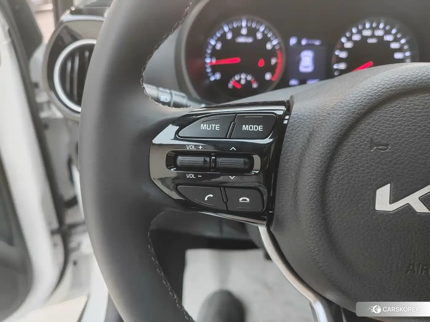 Kia Yi Ran 2023 Белый из Китая, фото 4