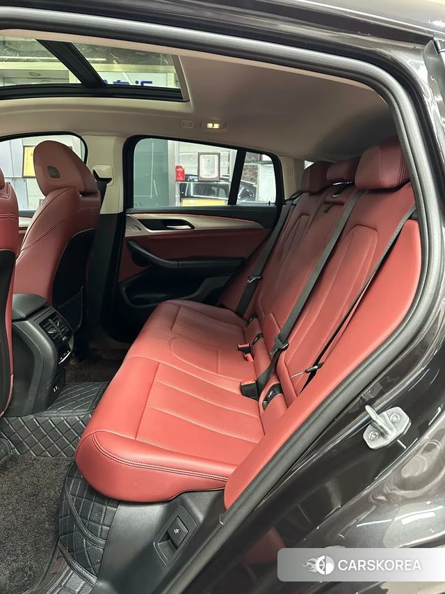 BMW X4 2023 Черный из Китая, фото 4