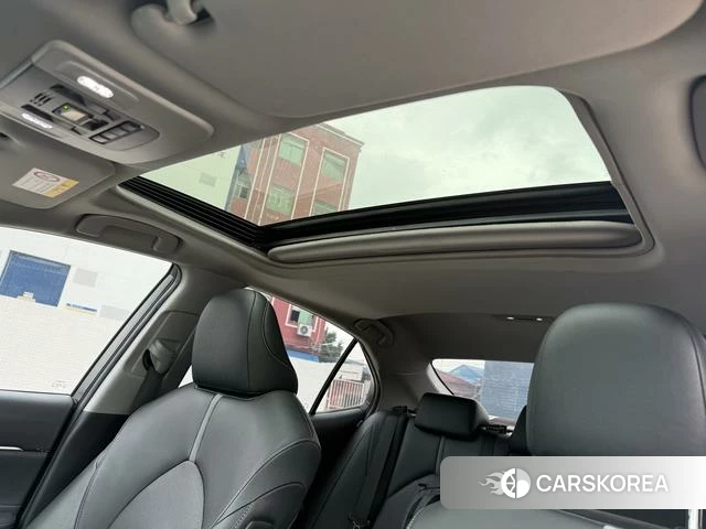 Toyota Camry 2021 Красный из Китая, фото 4