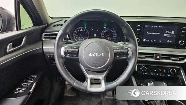 Kia K5 3rd generation 2022 Серый из Кореи, фото 4