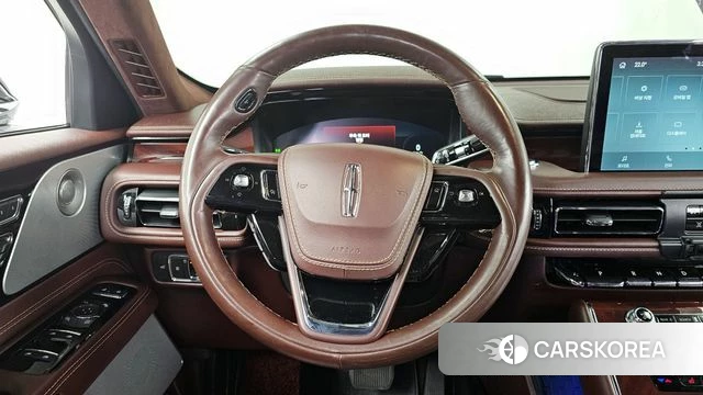 Lincoln Aviator 2nd generation 2021 Серый из Кореи, фото 4