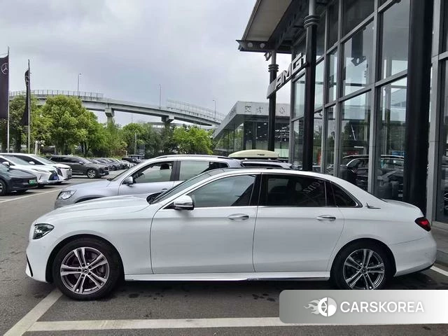 Mercedes-Benz E-class 2021 Белый из Китая, фото 4