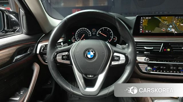 BMW 5 Series (G30) 2019 Черный из Кореи, фото 4