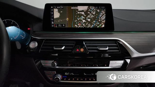 BMW 5 Series (G30) 2019 Черный из Кореи, фото 4