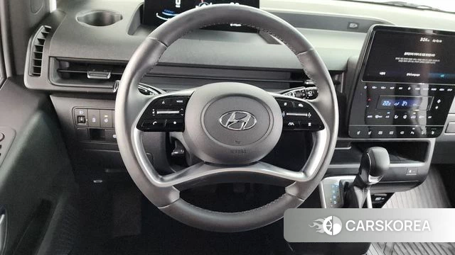 Hyundai Staria 2023 Черный из Кореи, фото 4