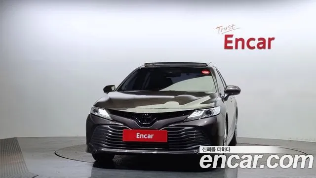 Toyota Camry (XV70) id 2687990 из Кореи 4